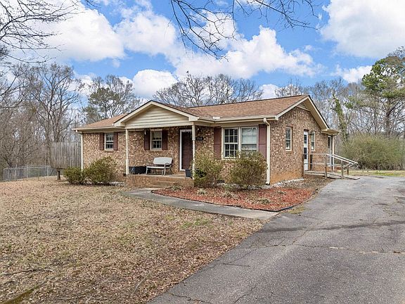 3rd image of 1548 Bud Arthur Bridge Rd