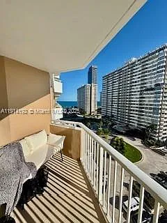 1965 S Ocean Dr #10M — Photo 15