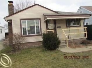 24908 Wilmot Ave, Eastpointe, MI 48021