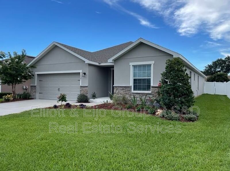 1st image of 139 Eloise Oaks Dr
