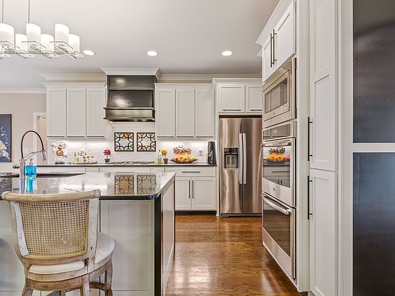 3rd image of 8007 June Apple Ln