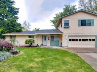1048 NE Hood St, Hillsboro, OR