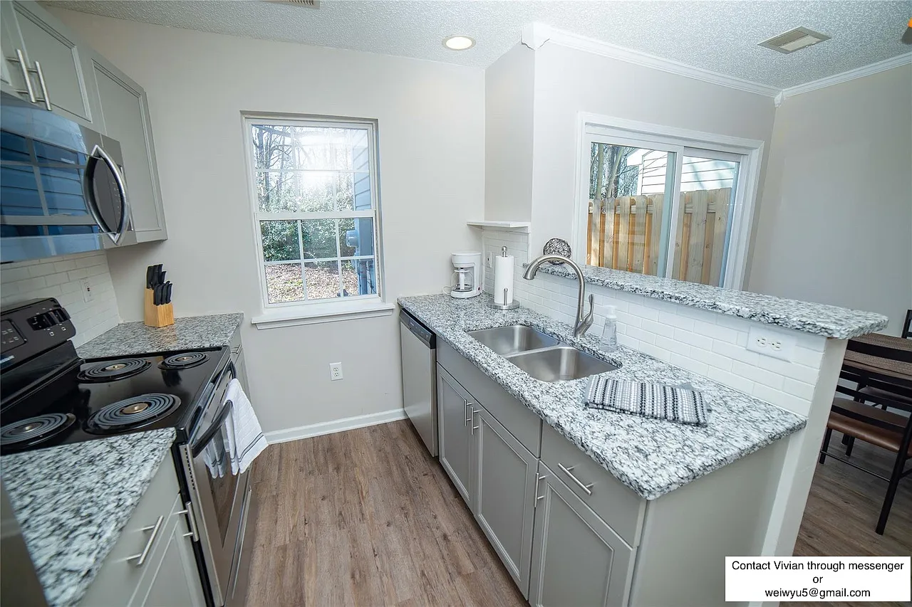 2 bed, 1.5 bath, 982 sqft, $2,200 — Photo 4