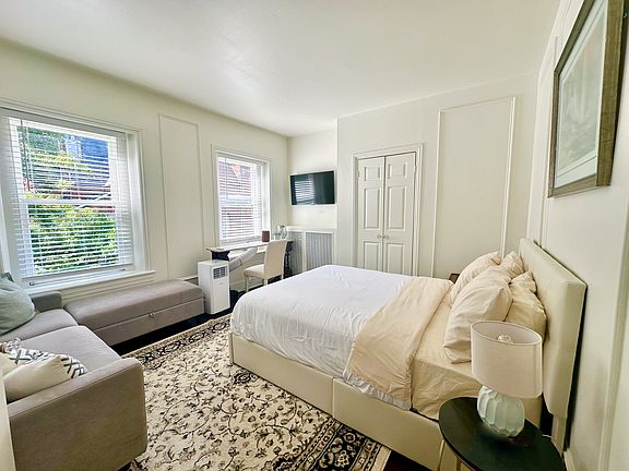 5th image of 36 Maryland Ave APT 3A