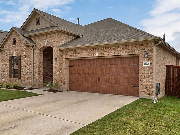 3rd image of 1100 Plano Ln