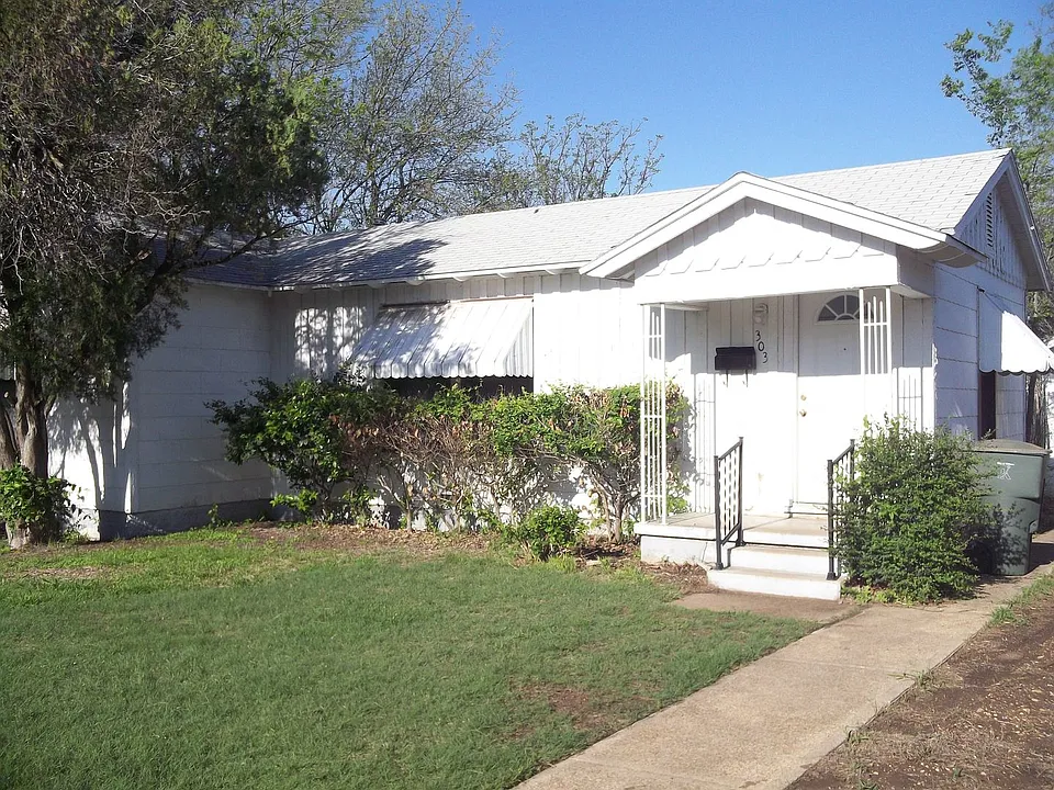 303 Cloud St