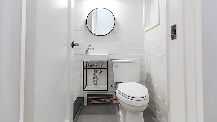 Rented by Nooklyn NYC LLC | media 42