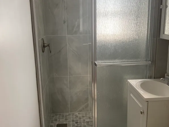 2600 W 24th Pl Floor 2, Chicago, IL 60608