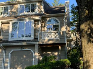 84 Andover Ct, Wayne, PA 19087