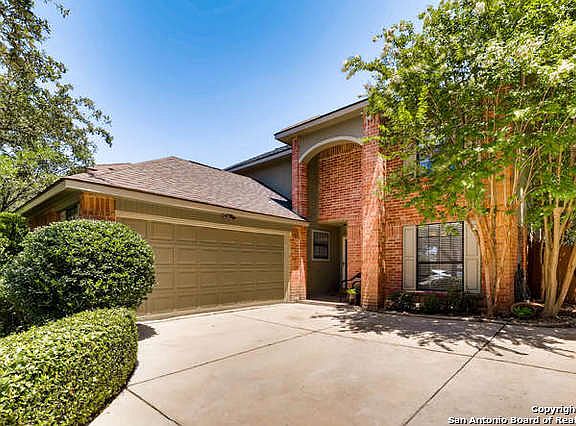 3rd image of 935 Hedgestone Dr