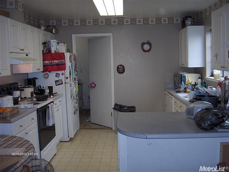 2nd image of 335 Cypress St
