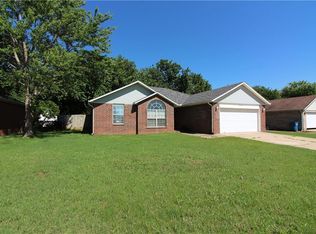 2103 SE South St, Bentonville, AR 72712
