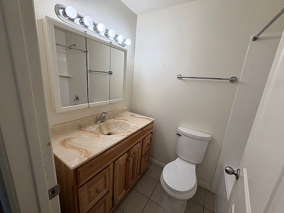5th image of 177 W 975 N #177