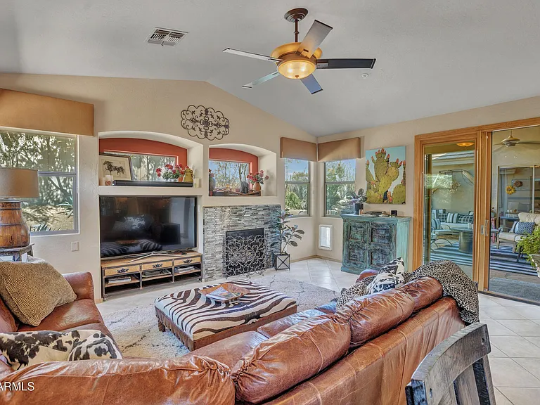 10655 E Acacia Dr — Photo 22