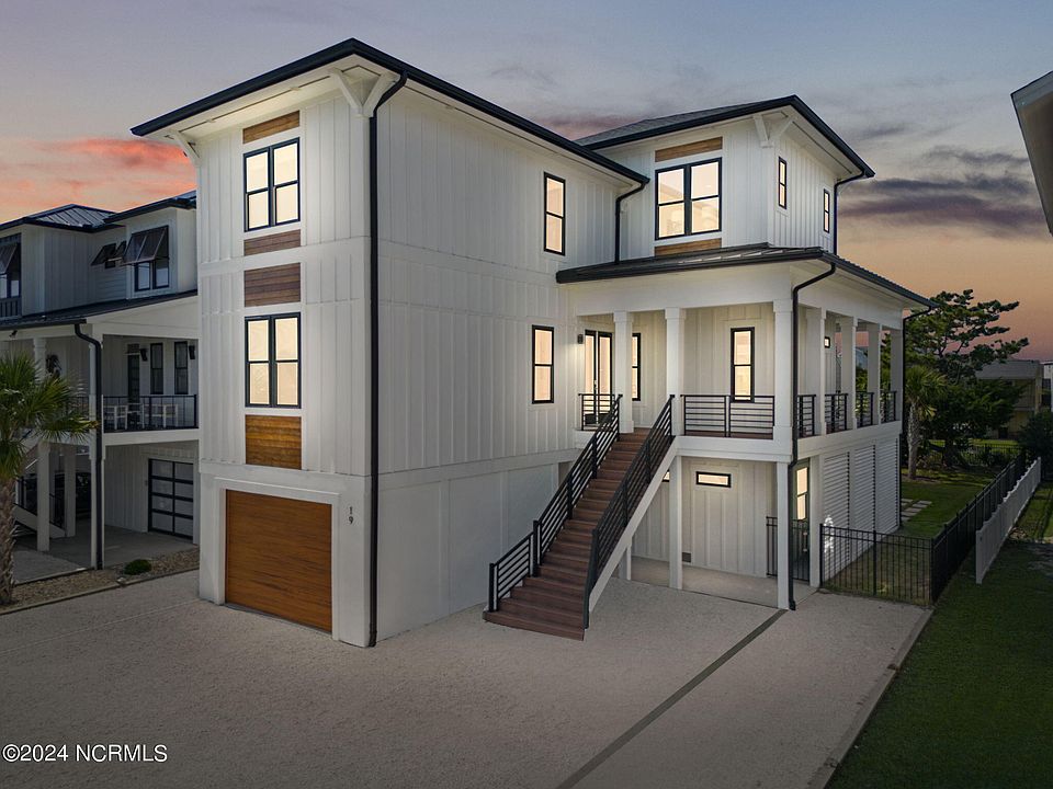 1st image of 19 Driftwood Drive