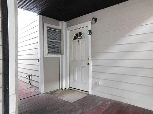 1409 Wentworth St Photo 1