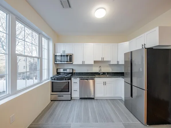 67 70th Street image 2 of 10