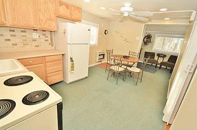 3rd image of 36184 Carter Ave
