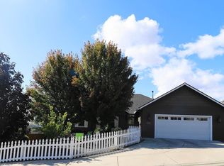 355 Avalon Ter, Eagle Pt, OR 97524