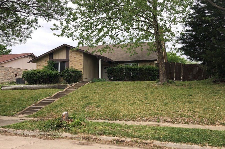 1st image of 4606 Cliffwood Dr