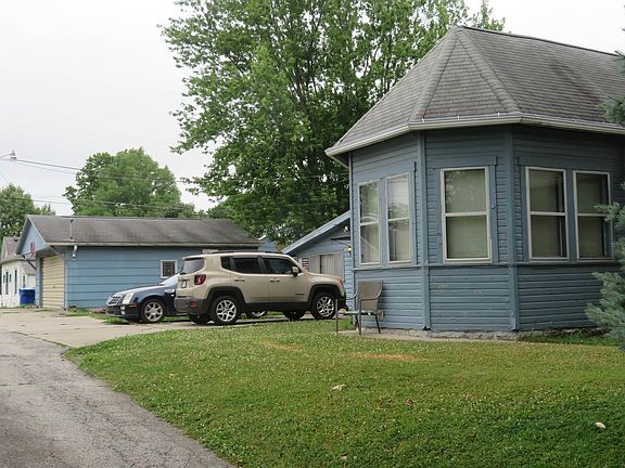 3rd image of 915 W Taylor St
