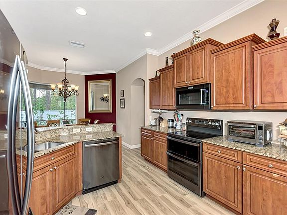 4th image of 5715 Cantor Ave