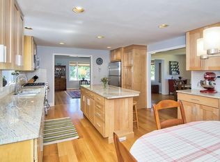 7 Abby Rd, Westford, MA 01886