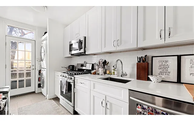 Rented by Douglas Elliman | media 31