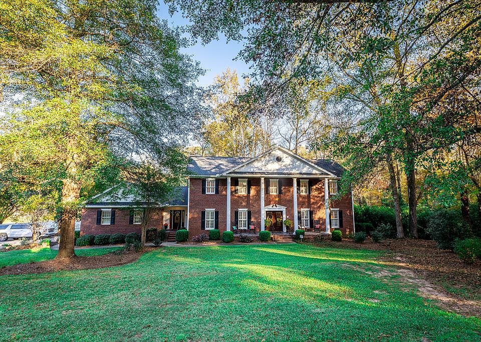 1st image of 105 Creekwood Ct