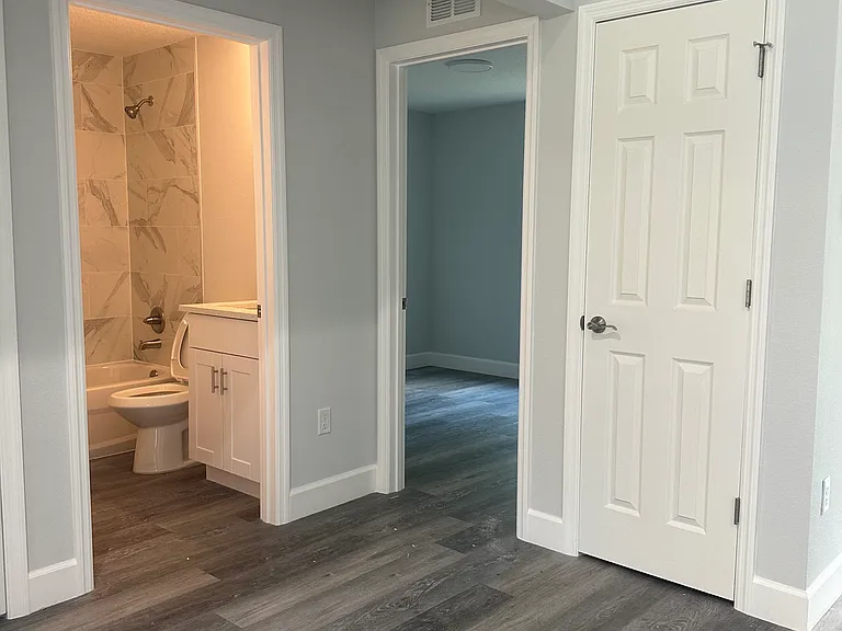 15498 SW 8th Pl — Photo 4