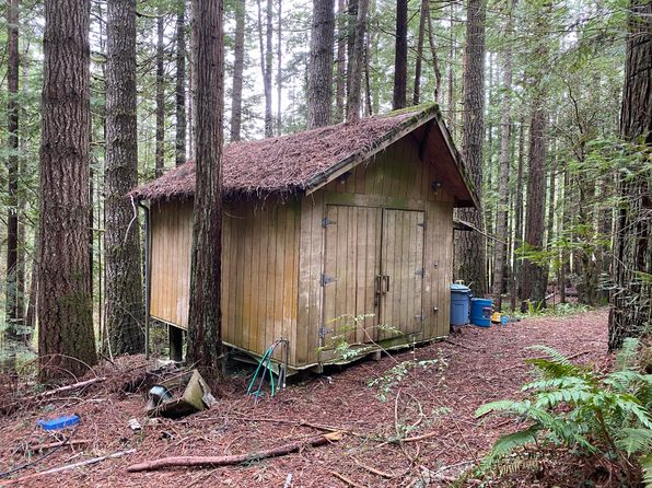 134 Nature Ln, Arcata, CA 95521