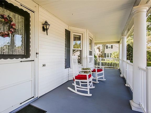 3rd image of 76 Wilson St