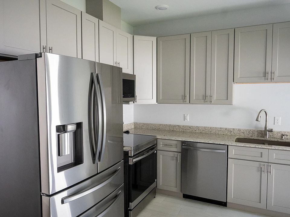 2nd image of 2111 Owens St #1