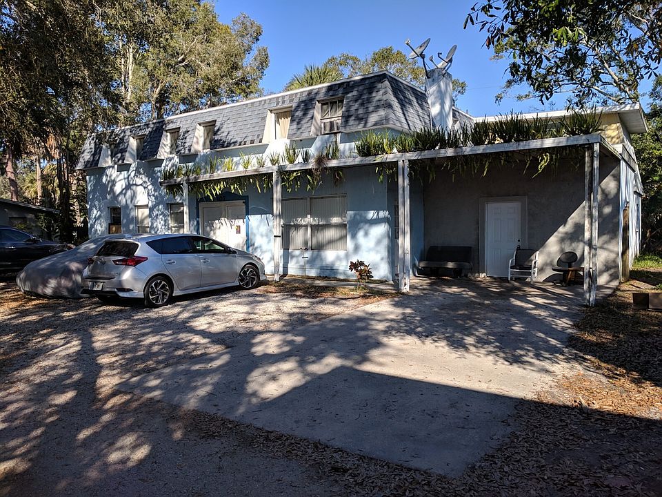 1st image of 107 Woodland Dr APT C