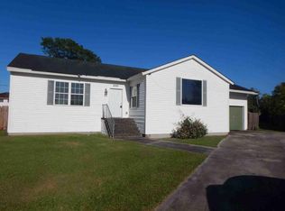 2120 Oakview Dr, Marrero, LA 70072
