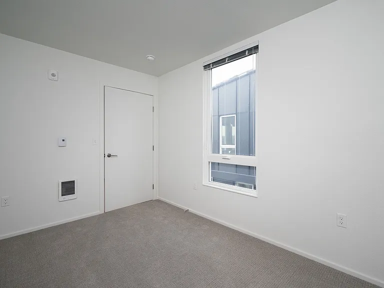 Rockwood Village Apartments — Photo 96
