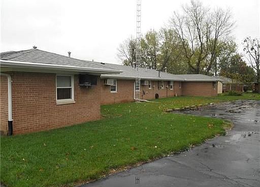 2nd image of 701 S Main St