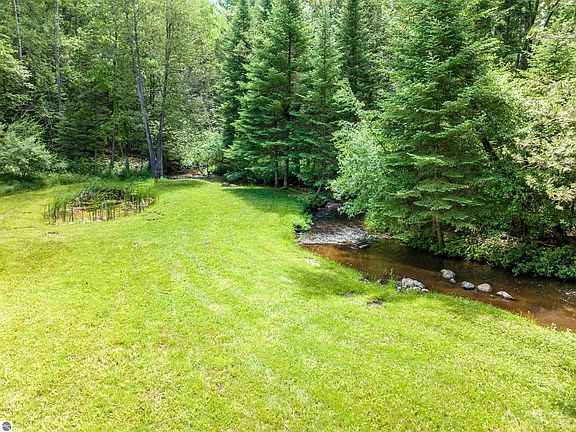 4th image of 1840 Nor Wyn Dr