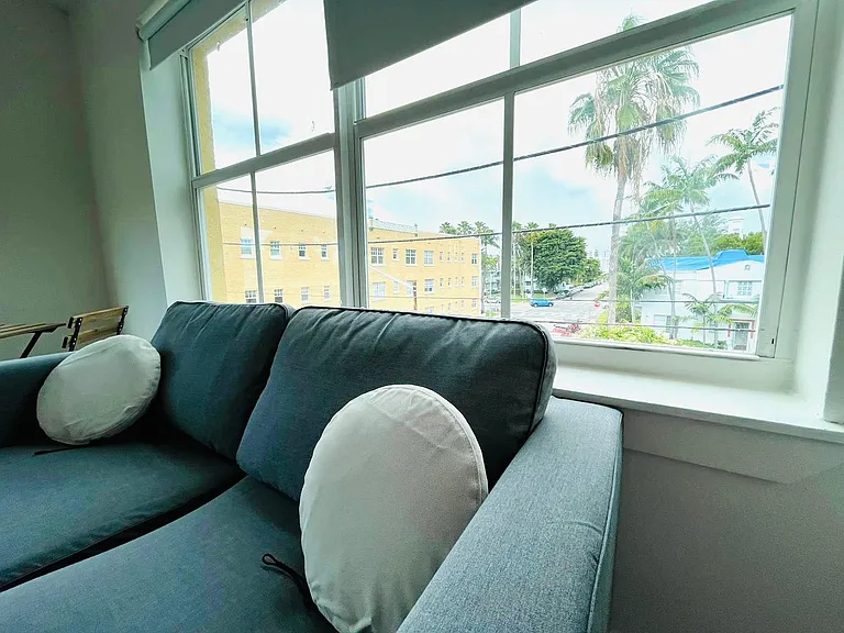 1308 Drexel Ave #305 — Photo 11