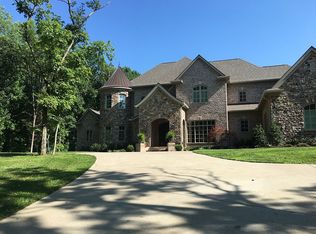 1129 Longview Dr, Hendersonville, TN 37075