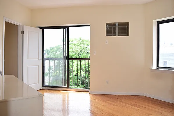 Rented by Superior Homes | media 6