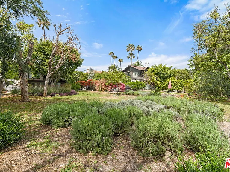 801 N Rodeo Dr — Photo 48