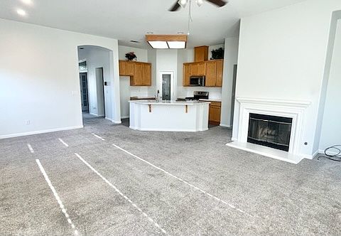 4th image of 2058 Buena Vista Dr