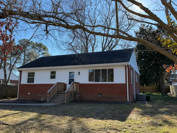 8309 Erma Ln, Henrico, VA 23229