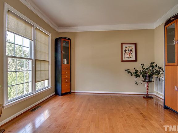 5th image of 720 Wellingham Dr