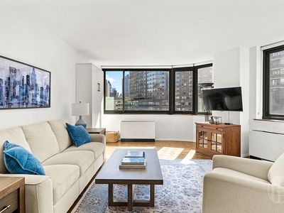 2000 Broadway APT 7H, New York, NY, 10023