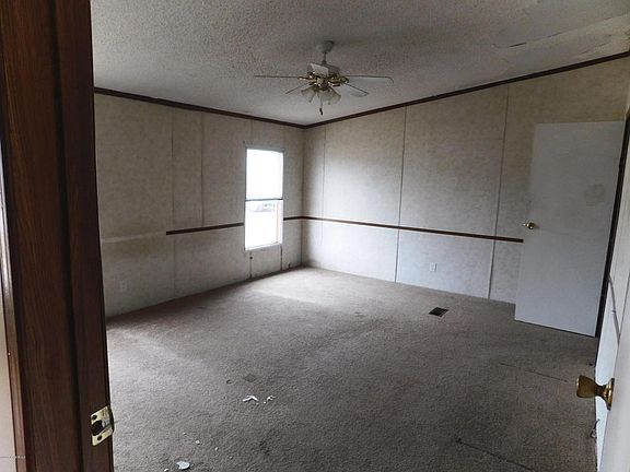 5th image of 11143 Sherry Dr
