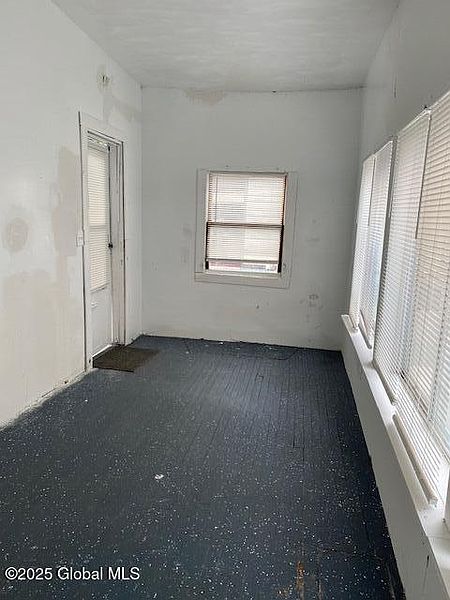 5th image of 51 Division Street