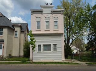 579 Thomas Ave, Saint Paul, MN 55103
