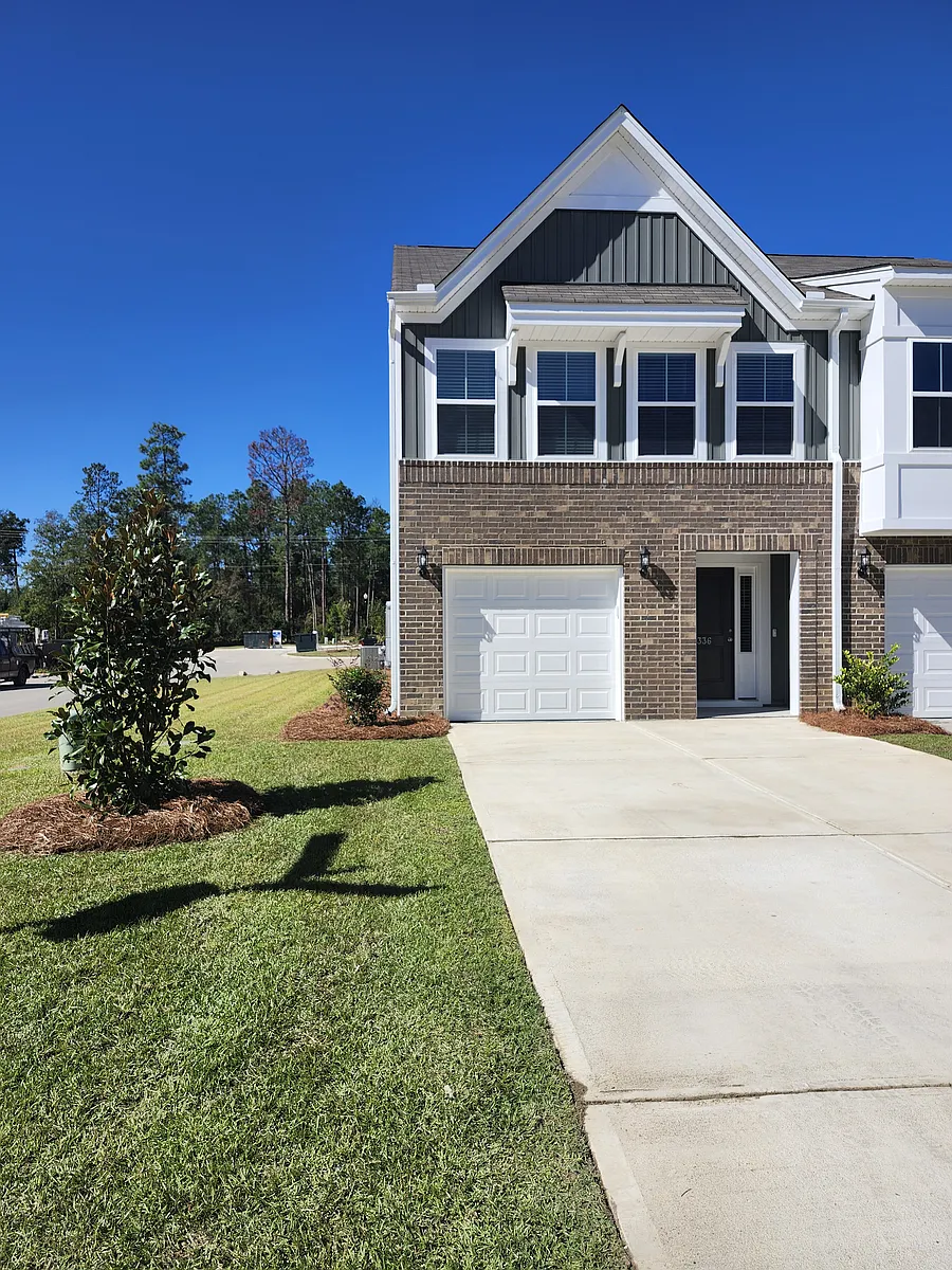 Photo 2 of 36 - 336 Canary Grass Ct - Lexington, SC Building Photo - 336 Canary Grass Ct